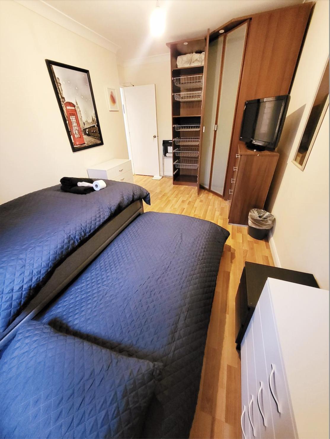 Huge And Affordable 3 Bedroom Flat In Hammersmith For 7 People With Welcome Breakfast London Exterior photo
